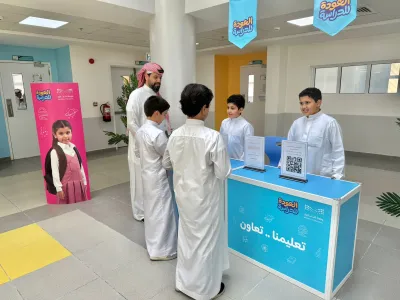 سبق اخبار اليمن الان وطالبة ينتظمون مقاعد الدراسة الدراسي اخبار اليمن الان الحدث اليوم عاجل سبق