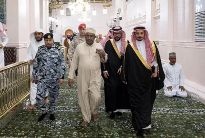 الجيل اخبار اليمن الان رئيس القمر المتحدة المسجد النبوي اخبار اليمن الان الحدث اليوم عاجل الجيل