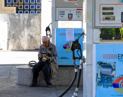 شمسان بوست اخبار اليمن الان وقودهم التعب شكاوى محطات البنزين اخبار اليمن الان الحدث اليوم عاجل شمسان بوست