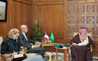 سبق اخبار اليمن الان يستقبل القنصل العام للجمهورية الفرنسية اخبار اليمن الان الحدث اليوم عاجل سبق