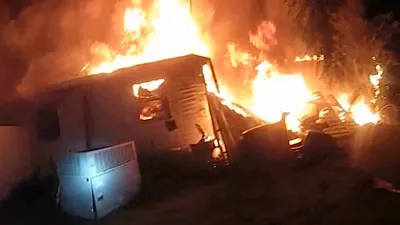 cnn عربي اخبار اليمن الان كاميرا لحظات وكلبهما تلتهمه النيران اخبار اليمن الان الحدث اليوم عاجل cnn عربي