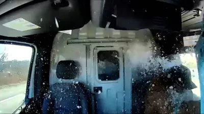cnn عربي اخبار اليمن الان لحظة مرعبة لاصطدام بشاحنة لسائقها اخبار اليمن الان الحدث اليوم عاجل cnn عربي