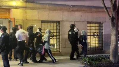 cnn عربي اخبار اليمن الان اقتياد متظاهرين للفلسطينيين بلاستيكية كولومبيا اخبار اليمن الان الحدث اليوم عاجل cnn عربي