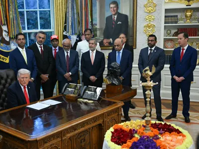 cnn عربي اخبار اليمن الان بالصور ديوالي باحتفالات الهندوس والبوذيين اخبار اليمن الان الحدث اليوم عاجل cnn عربي