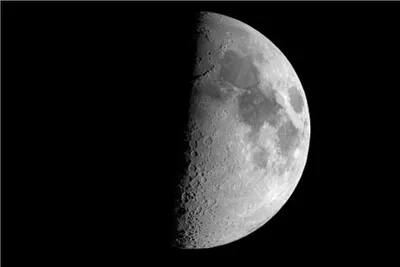 سبق اخبار اليمن الان مثالية لمراقبة وتصوير القمر التربيع اخبار اليمن الان الحدث اليوم عاجل سبق