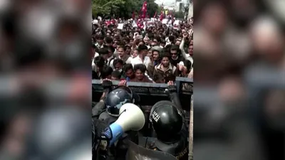 cnn عربي اخبار اليمن الان وجرحى والشرطة النار احتجاج الجيل اخبار اليمن الان الحدث اليوم عاجل cnn عربي